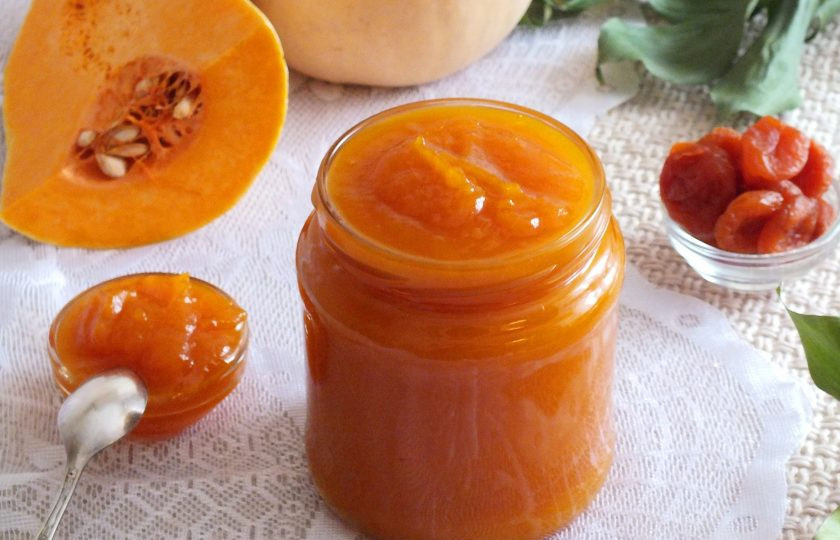 1. Этап. Повидло из тыквы с курагой: Из указанного количества ингредиентов получается одна баночка объемом 550 миллилитров. Удачных вам заготовок!