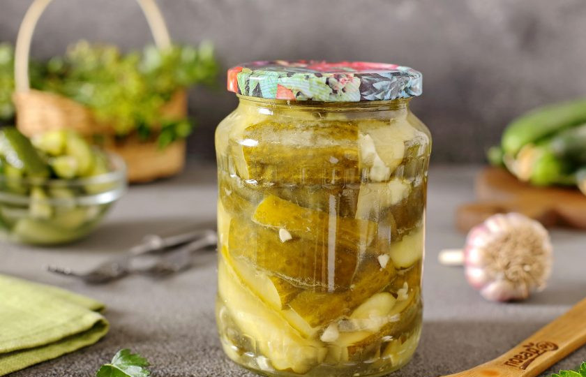 1. Этап. Огурцы по-польски дольками на зиму: Огурцы по-польски дольками на зиму готовы. Приятного аппетита!