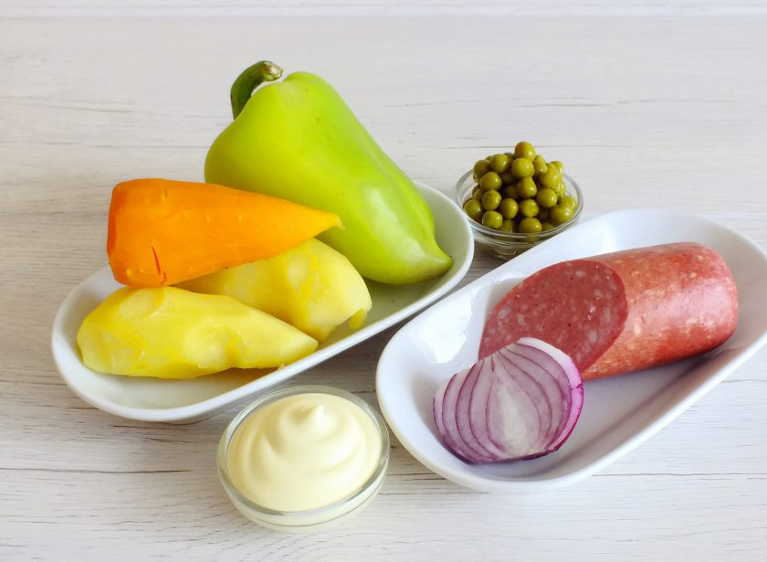 1. Этап. Салат Буковина: Подготовьте необходимые ингредиенты.