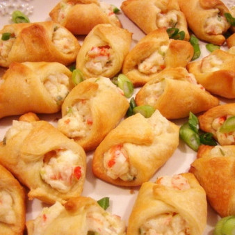 Слойки с крабовыми палочками