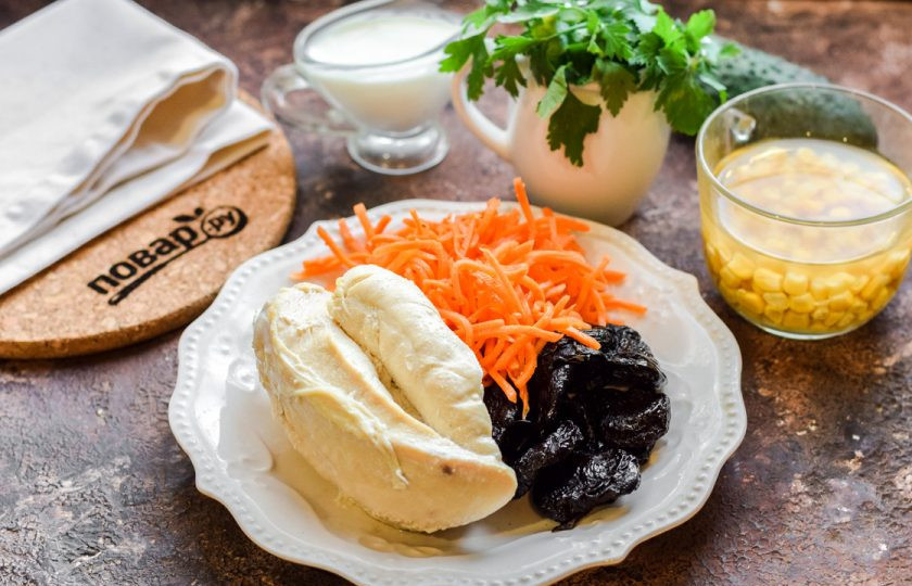 1. Этап. Салат новогодний Фурор: Подготовьте ингредиенты.