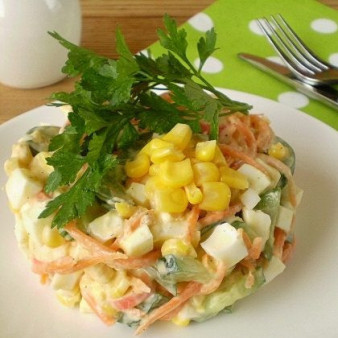 Салат с корейской морковкой и кукурузой