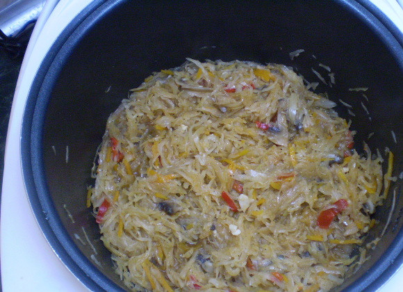 1. Этап. Солянка с грибами и капустой: Солянка с грибами и капустой готова.