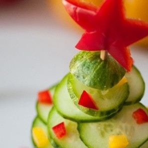 Елочка из овощей