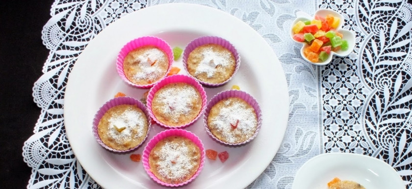 1. Этап. Грушевый пудинг: Перед подачей на стол присыпьте пудинг сахарной пудрой и украсьте оставшимися цукатами. Приятного аппетита!