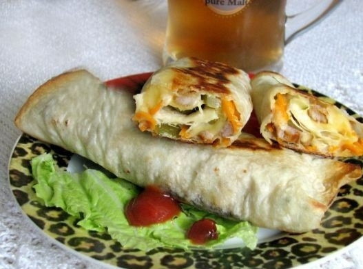 1. Этап. Свинина в лаваше: 8. Подаю блюдо горячим, с хрустящей корочкой, приятного аппетита!