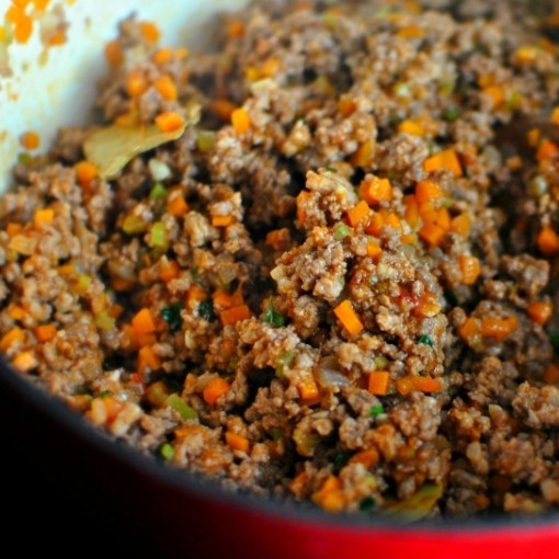 1. Этап. Болоньезе: 5. Перемешайте и готовьте в течение 2-3 минут.