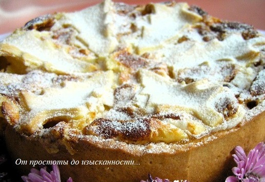 1. Этап. Праздничная кростата с зефиром: Перед подачей посыпьте сахарной пудрой.