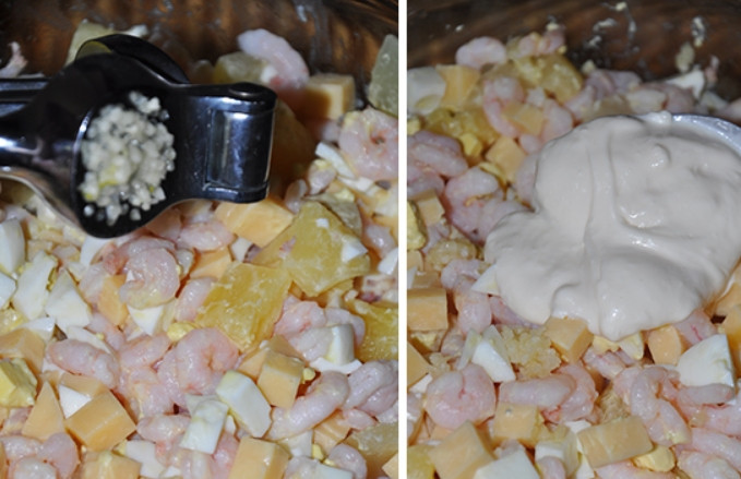 1. Этап. Салат из креветок и ананасов: Добавьте пропущенный через пресс чеснок и майонез.