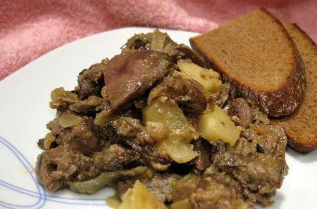 1. Этап. Печень с луком и яблоками: Подаем к столу. Приятного аппетита!