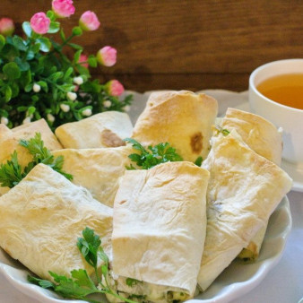 Лаваш с начинкой, запеченный в духовке