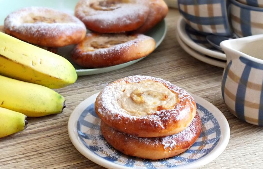 1. Этап. Ватрушки с бананом: Приятного аппетита!