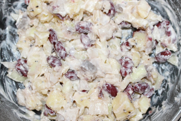 1. Этап. Салат Дмитрий: Добавляем майонез, перемешиваем и наше блюдо готово! Приятного аппетита!