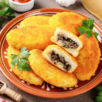 Картофельные пирожки с грибами