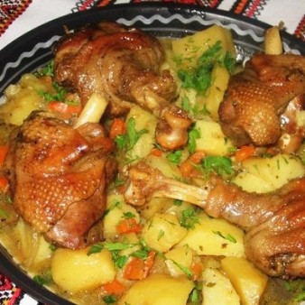 Жаркое из утки в духовке