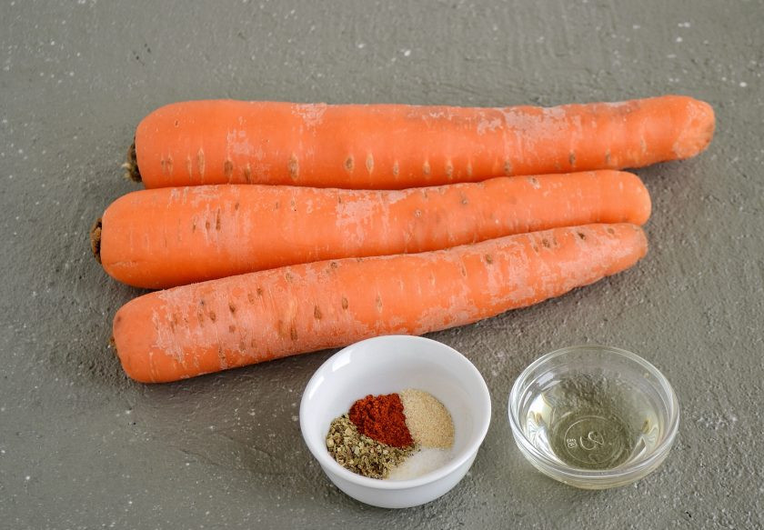 1. Этап. Морковные палочки: Подготовьте все ингредиенты. Разогрейте духовку до 200 градусов.