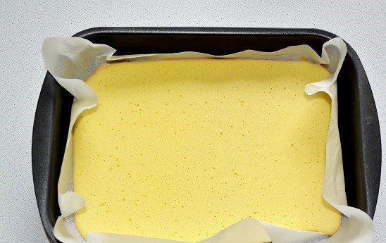 1. Этап. Торт Норд: Запекайте корж до готовности около 15 минут.