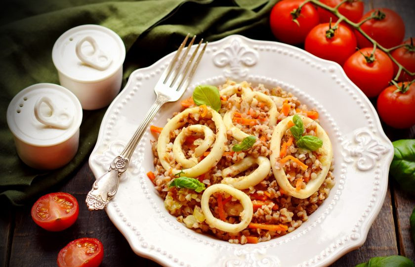 1. Этап. Гречка с кальмарами: Приятного аппетита!