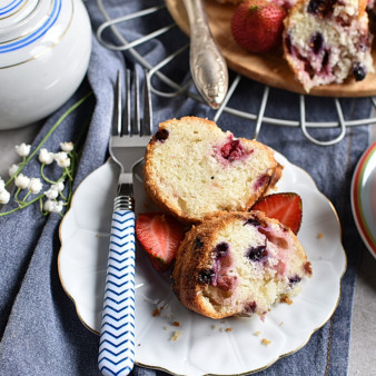 Быстрый пирог с ягодами