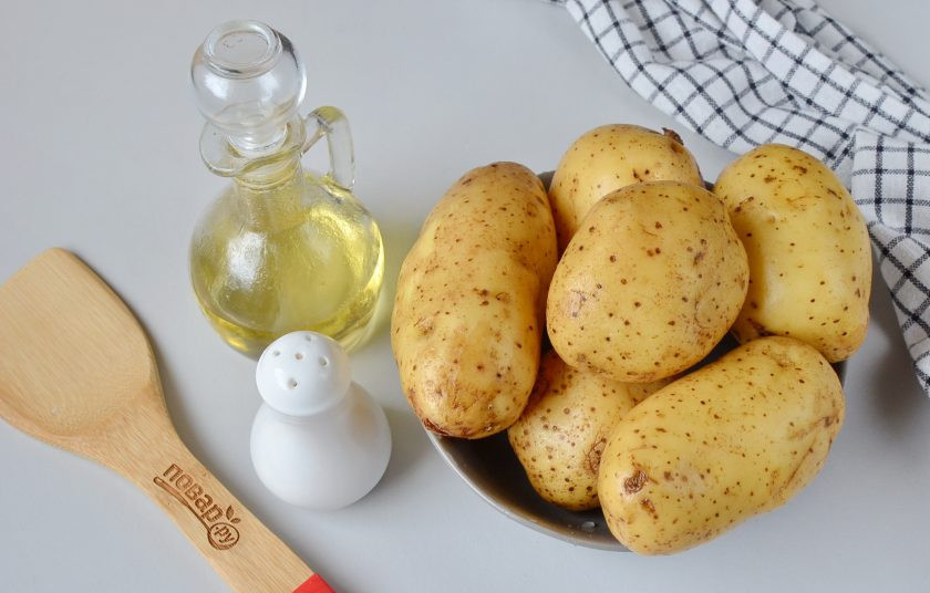 1. Этап. Картофель фри: Подготовьте картофель, соль, растительное рафинированное масло. Приступим!