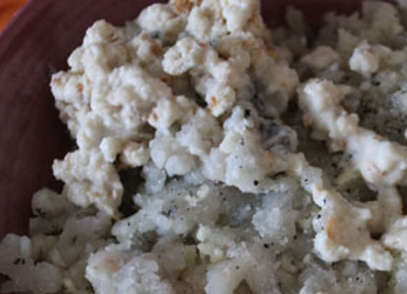 1. Этап. Котлеты из щуки в мультиварке: И пропустите его через мясорубку.