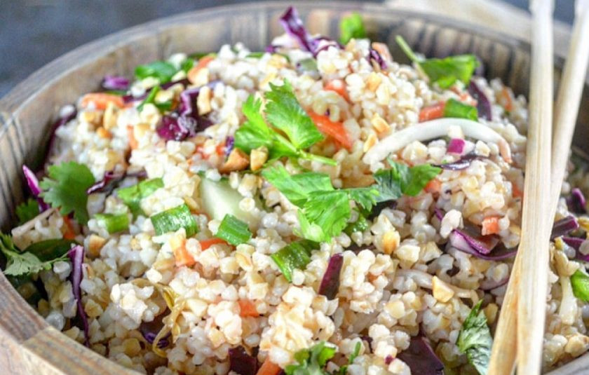 1. Этап. Тайский салат из булгура: 4. Подавайте салат сразу к столу или отправьте его в холодильник.