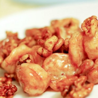 Жареные креветки с медом