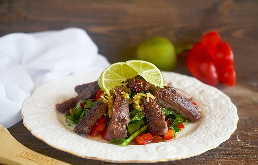 1. Этап. Теплый салат из говядины: 9. Приятного аппетита!