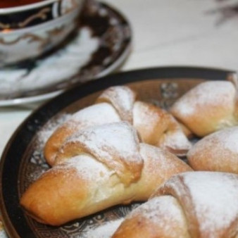 Дрожжевые рогалики