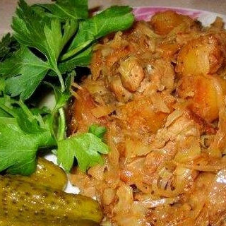 Свинина с капустой и картошкой