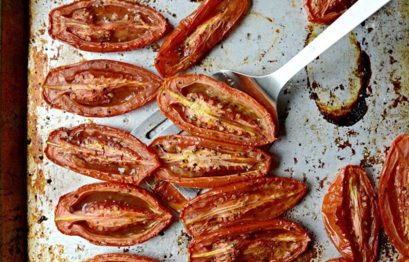 1. Этап. Томатный крем-суп с креветками: 2. Затем отправьте половинки в духовку при 190 градусах на 50-60 минут.