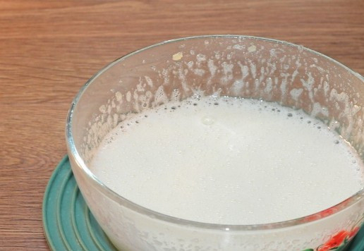 1. Этап. Пирог солнечный: 5... на высоких оборотах миксера до густой белой пены.