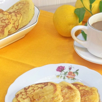 Дрожжевые оладьи на кукурузной муке