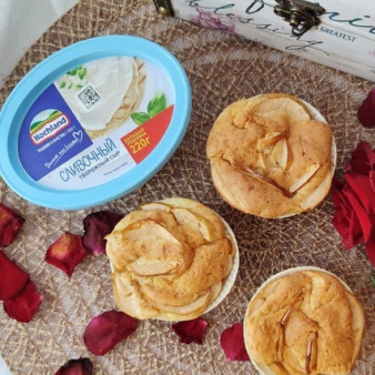 Творожные кексы с яблоком