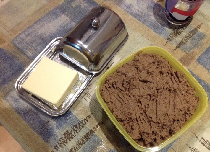 1. Этап. Паштет из печени индейки: 6. Теперь осталось только переложить паштет в форму и отправить не некоторое время в холодильник.