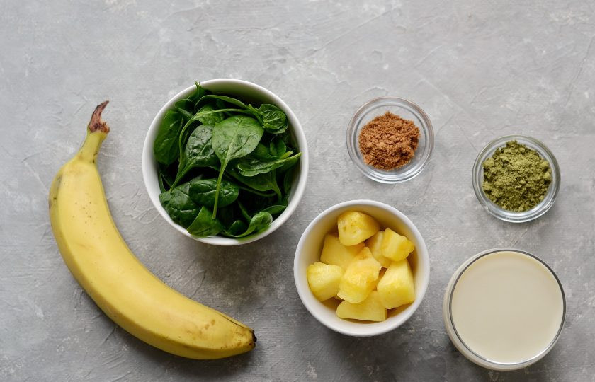 1. Этап. Смузи с матча: Подготовьте все ингредиенты.