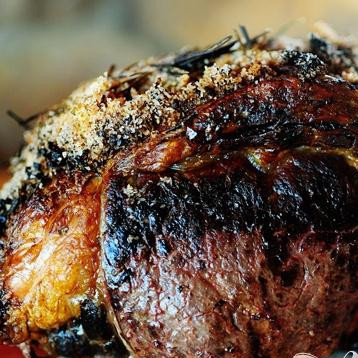 1. Этап. Стейк рибай с розмарином, тимьяном и чесноком: 4. Если вы хотите сделать мясо более прожаренным, оставьте его в духовке на более длительное время. С помощью мясного термометра вы сможете приготовить мясо по своему вкусу.