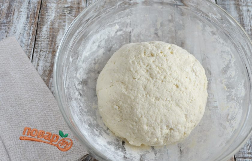 1. Этап. Творожные батончики: 3. Замесите тесто.