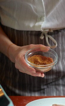 1. Этап. Индейка су-вид с тыквой: Посыпать специями. У меня загадочная смесь 