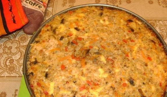 1. Этап. Творожная запеканка с гречкой: 3. Выпекаем в течение 35 минут при 180 градусах, посыпав тертым сыром.