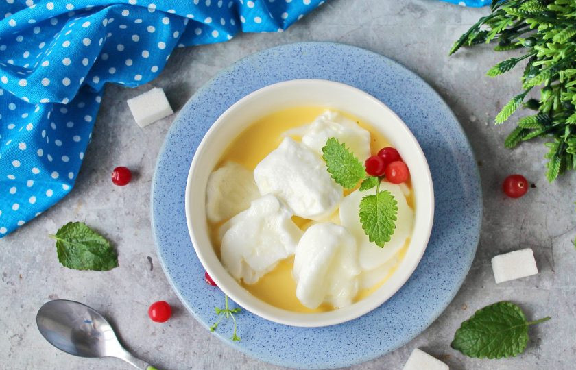 1. Этап. Снежки из белков: Приятного аппетита!