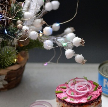 1. Этап. Салат Тунец в тулупе: Приятного аппетита!