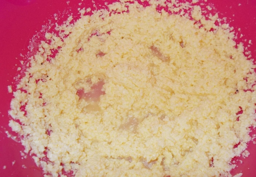 1. Этап. Печенье Шакер чурек: 2. С помощью миксера превращаю массу в однородную крошку (на это у меня ушло около 10 минут).