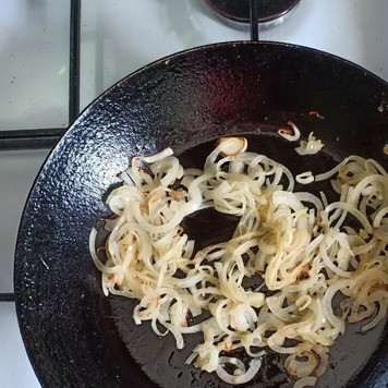 1. Этап. Салат с фасолью, грибами и курицей: *