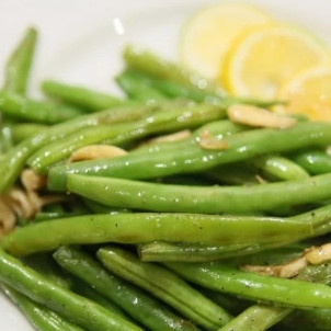 Молодая фасоль в стручках