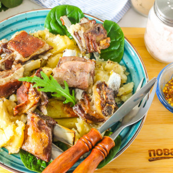 Козлятина в духовке с картошкой