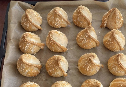 1. Этап. Самса Тюльпан: Готовая самса должна иметь красивый, румяный цвет.