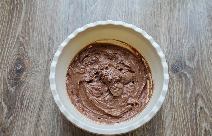 1. Этап. Крем Тоффи: Взбивайте крем еще 1-2 минуты и можно использовать.