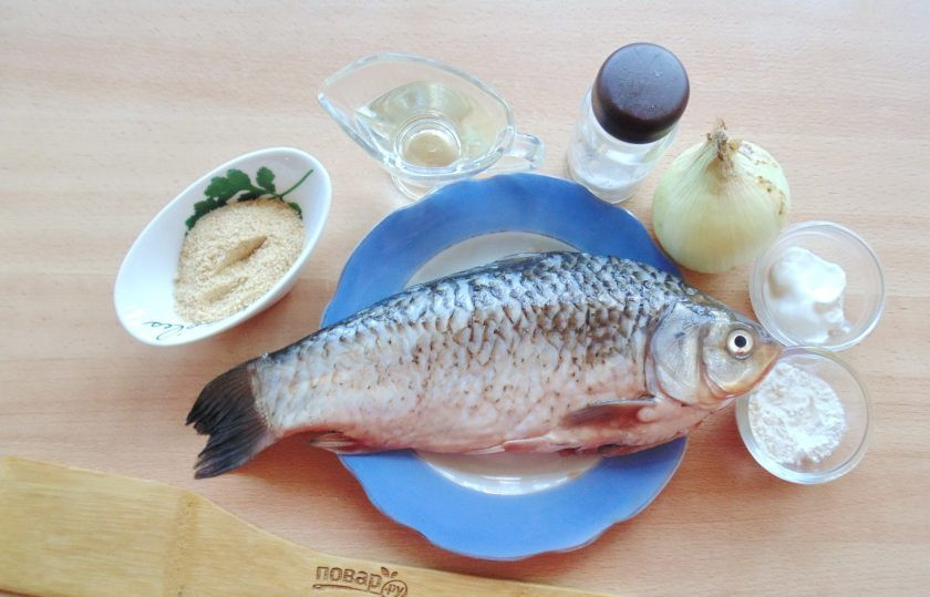 1. Этап. Караси по-чеховски: Подготовьте ингредиенты для приготовления карасей по-чеховски.