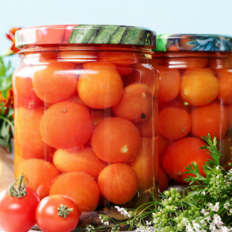 Помидоры с кориандром